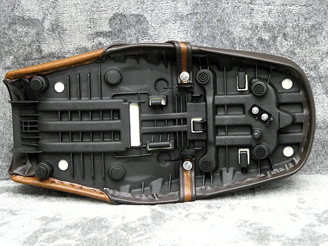 XSR125 茶ツートン タックロールシート / RE46J XSR155 完成品 あんこ